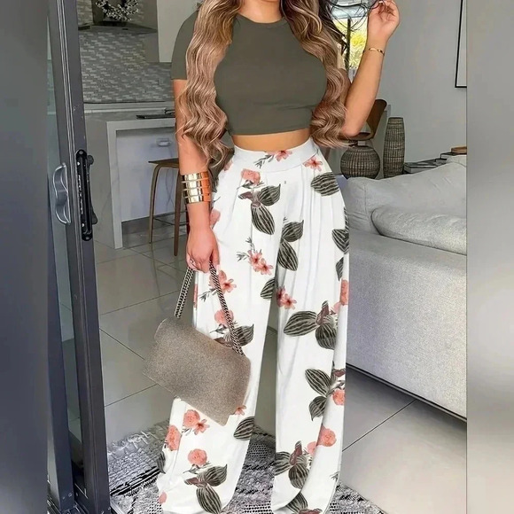 Women Flower Print Crop Top And Plant Print Long Pants Set - Picture 1 of 3